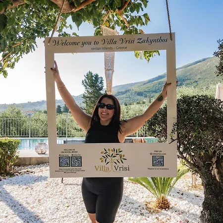 Vrisi Zakynthos בית נופש *